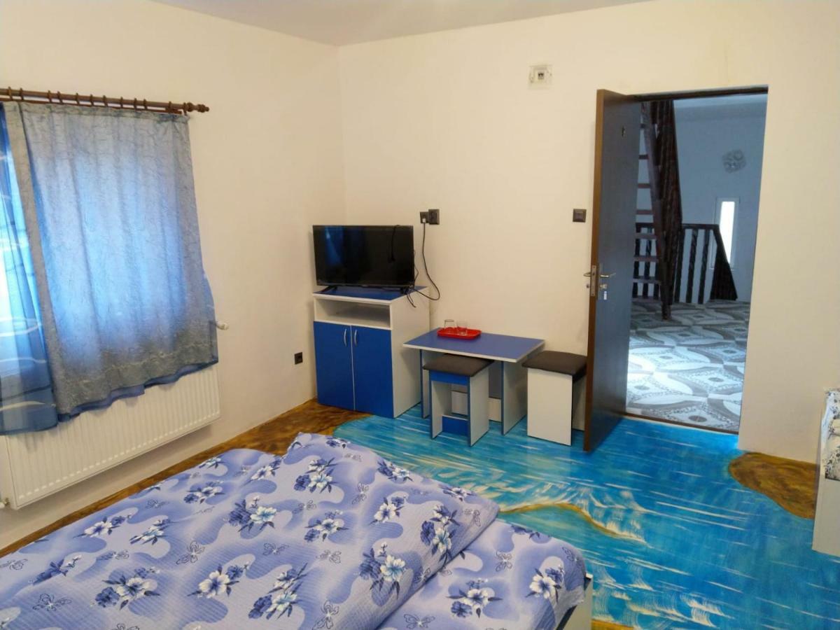 Casa Milos Si Fiul Băile Herculane Exteriér fotografie